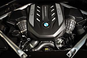 BMW X7 M50i 2019 года  (WW)